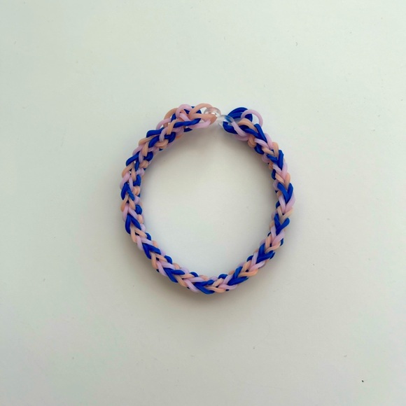 Inverted Fishtail - Picture 1 of 3